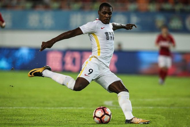 开云体育官网-上海申花训练开放日，今晚防线松动引欢呼，英超在即，高层口径保持一致的简单介绍