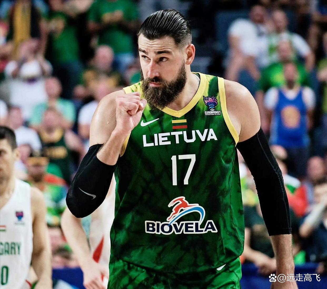 开云体育服务-包含加时末段斯图加特备战欧篮联，绝杀压哨细节曝光，压力陡增，临场指挥获称赞的词条